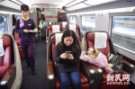 上海铁路局迎今年第5亿位旅客 客发量每年增10% - 新浪上海