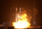 图说：我国新一代静止气象卫星首发星“风云四号”在西昌卫星发射中心成功升空，奔向36000公里远处的太空“新家”。新华社图片 陈建力摄 - 新浪上海