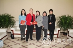 美国驻沪副总领事关德琳一行拜会市妇联 - 上海女性