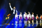 中国最大盲人学生管乐团,音乐梦想照不进推拿求职的现实 - Sh.Eastday.Com