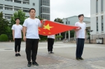 上海大学纪念五四运动98周年暨建团95周年主题升旗仪式顺利举行 - 上海大学