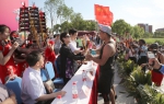 第十届上海高校外国留学生龙舟赛在华理举行

千余名外国留学生体验中国传统文化 - 华东理工大学