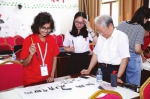 印度大学生向中国“爷爷奶奶”学传统文化 - 上海女性
