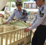 市质监局执法总队开展童床质量安全执法检查 - 质量技术监督局