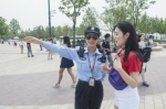 上海唯一只能步行处警的特别警务组：平均日行2万步的“奇幻之旅” - 上海女性