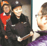 沪一女民警被居民称为“管家阿姨” 手机号码成“社区110” - 上海女性