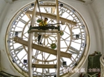 图说：大钟钟面直径达5.4米。新民晚报记者 孙中钦 摄 - 新浪上海