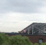 别墅居民在屋顶装2米高太阳能电池板 城管:非违法搭建 - 新浪上海