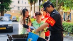 垃圾分类是居委大妈的活儿？上海这个街道的干部“班前班后一小时”蹲守垃圾箱房 - 上海女性