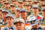 十名女大学生新兵亮相 上海欢送新兵入伍 - 上海女性