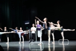 上海芭蕾舞团《芭蕾品鉴晚会》上海财经大学专场演出在校精彩上演 - 上海财经大学