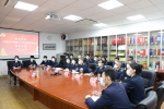 商船学院党委组织班子成员、教师、学生代表集中收听收看党的二十大开幕会直播 - 上海海事大学
